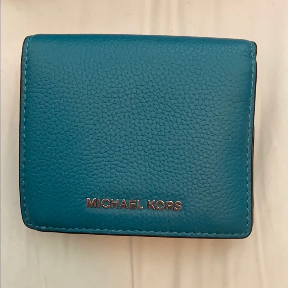 Small Michael Kors wallet